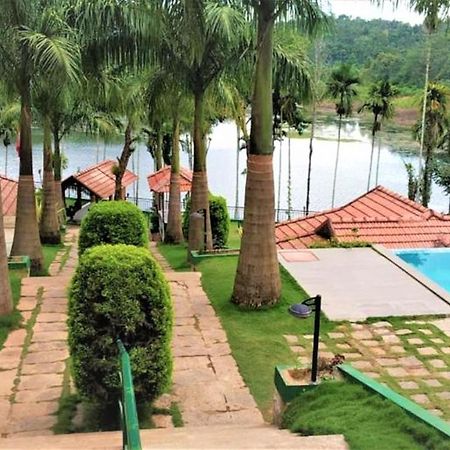 The Wave Lakeview Resort & Spa Ваянад Экстерьер фото